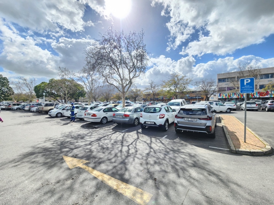  Bedroom Property for Sale in Martinville Western Cape